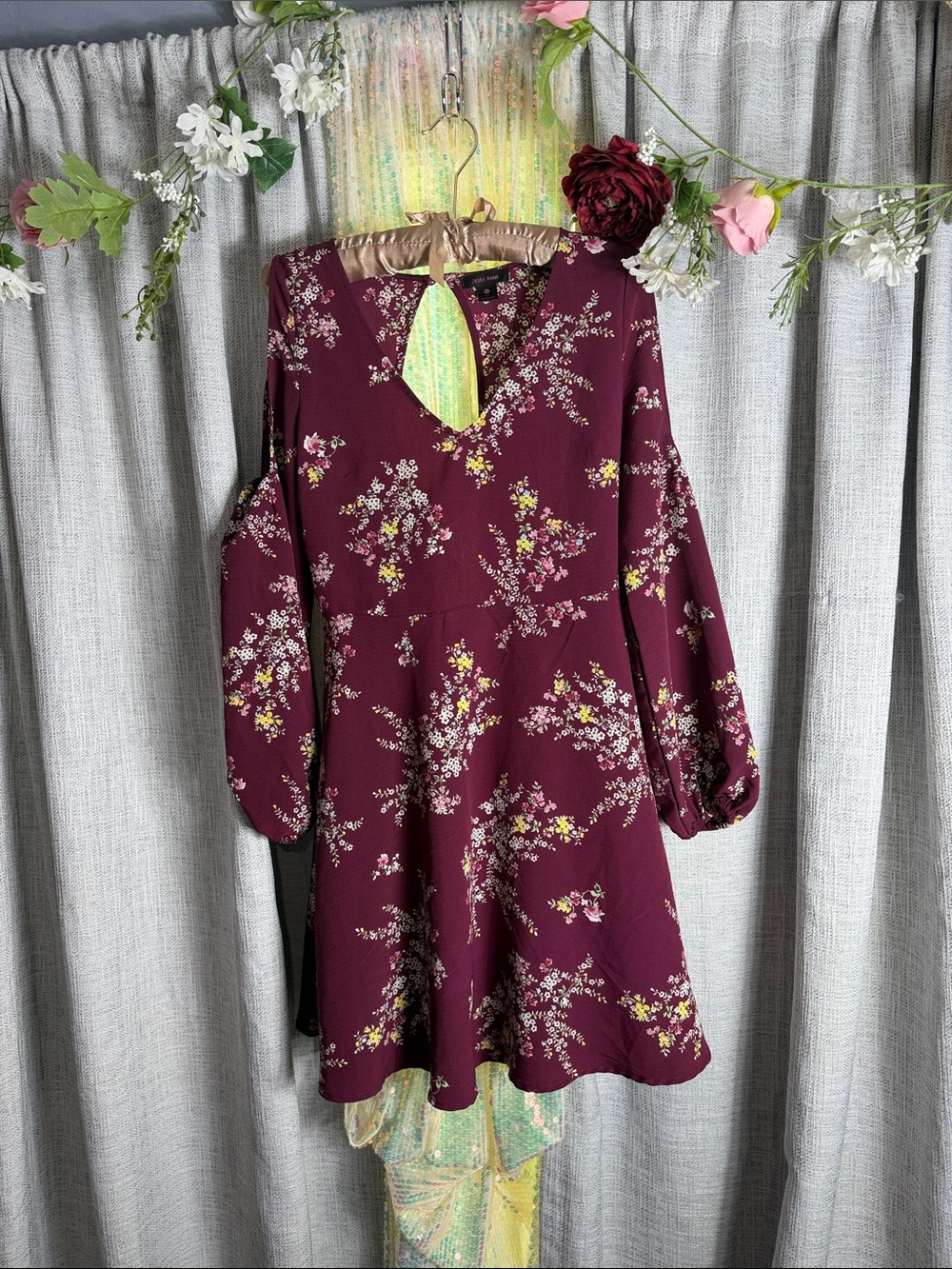 Women's Floral Long-Sleeve A-Line Dress - Wine